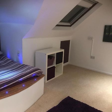 Top Floor In Beautiful Home ウェーマス エクステリア 写真